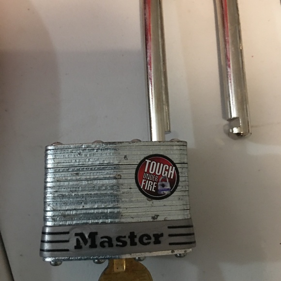 Long master lock - Picture 2 of 2